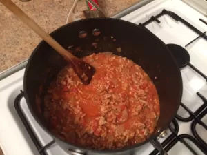 cook the pork mince and tomato filling